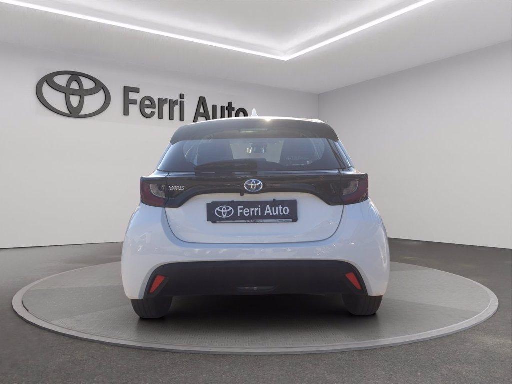 TOYOTA Yaris 1.5h active del 2021