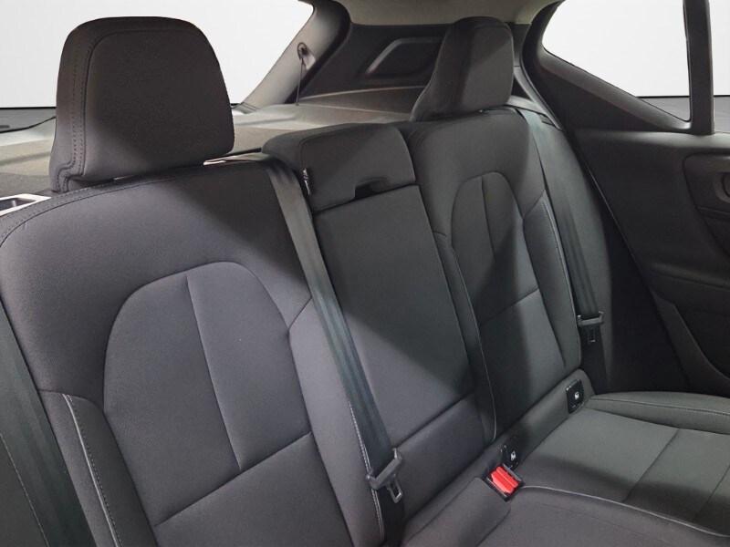 VOLVO XC40 (2017-->) XC40 T3 Geartronic Momentu...