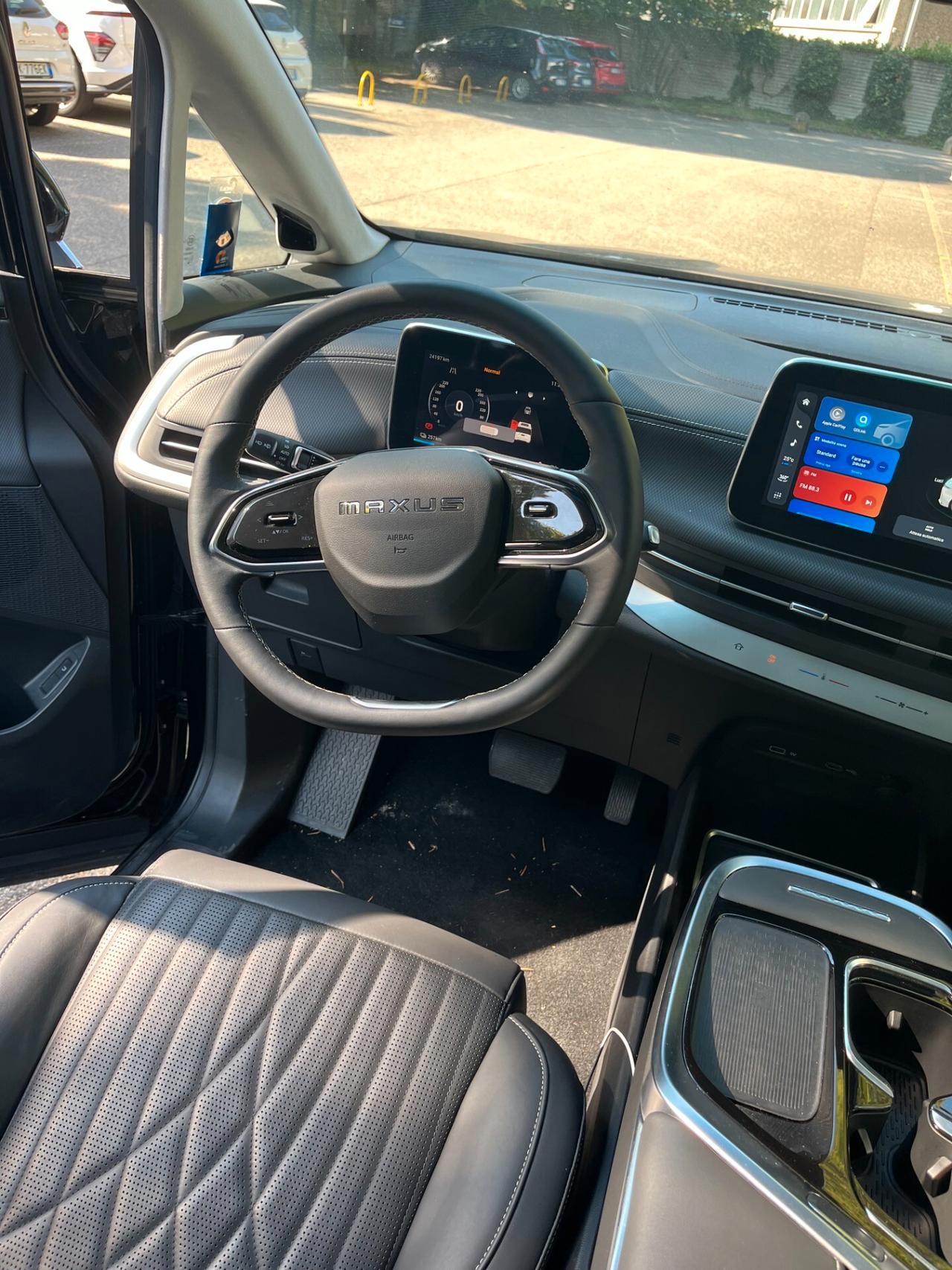 Maxus MIFA 9 Premium 90 kWh