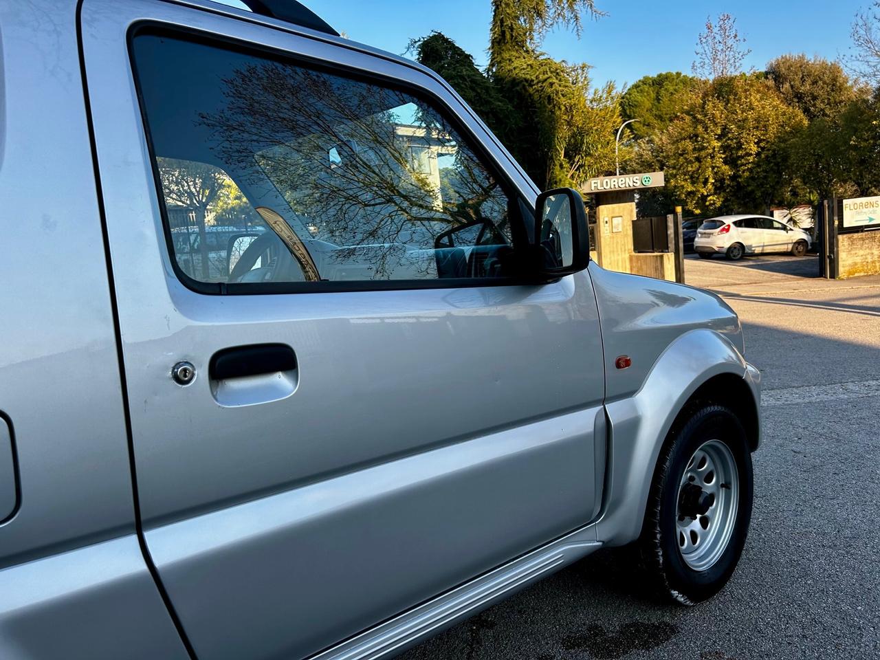 Suzuki Jimny 1.3i 16V cat 4WD JLX Special