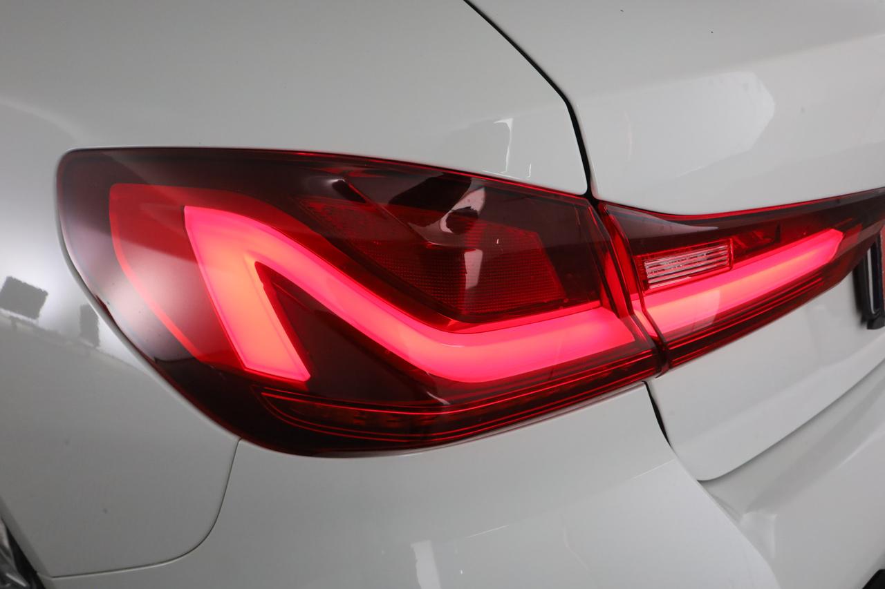 BMW Serie 1 (F40) 116d 5p. Msport Exterior