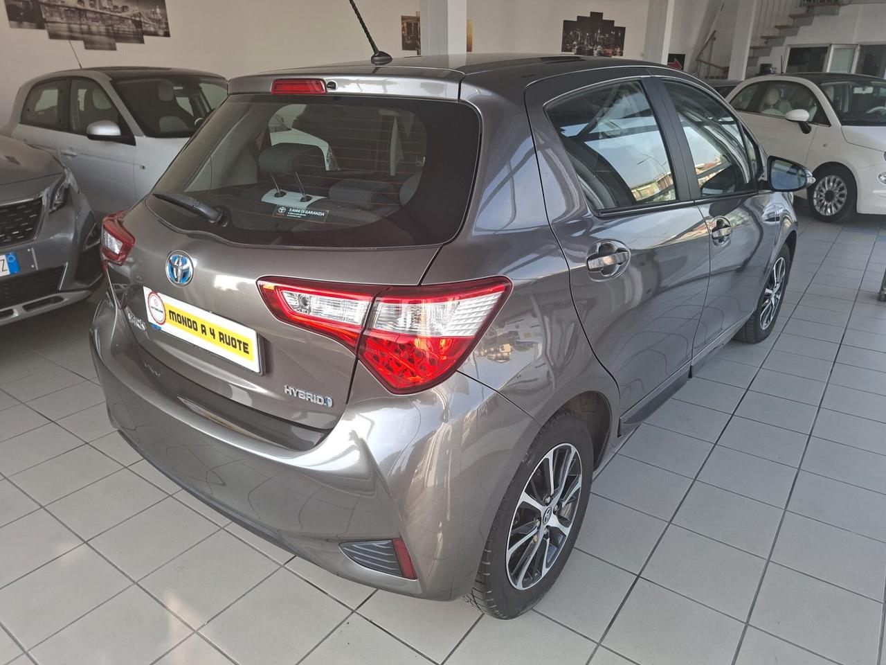Toyota Yaris 1.5 Hybrid 5 porte Active