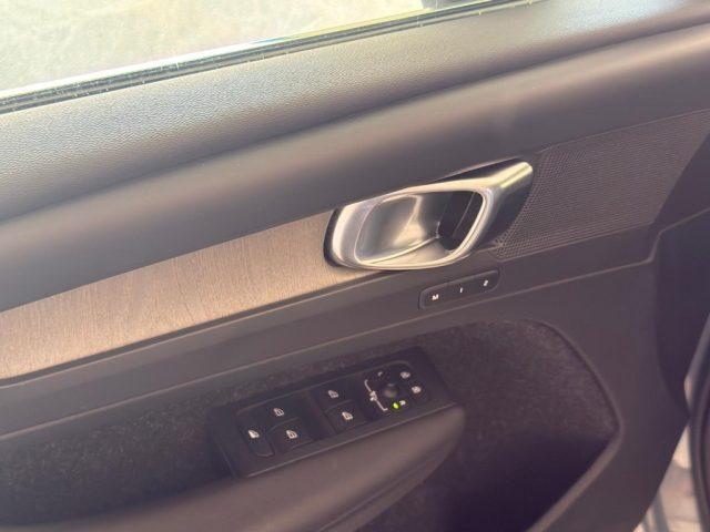 VOLVO XC40 D3 AWD Geartronic Inscription