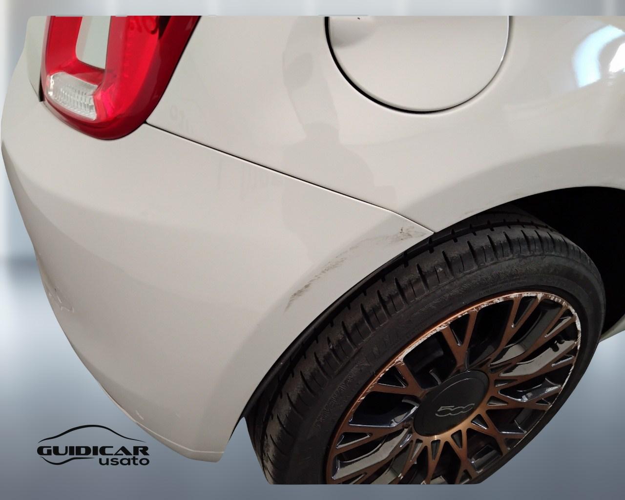 FIAT 500 III 2015 - 500 1.2 Collezione 69cv c/sensori parcheggio