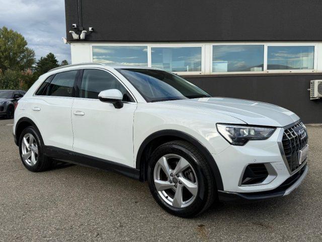AUDI Q3 35 TDI S tronic Business Advanced NAVI - LED - 18