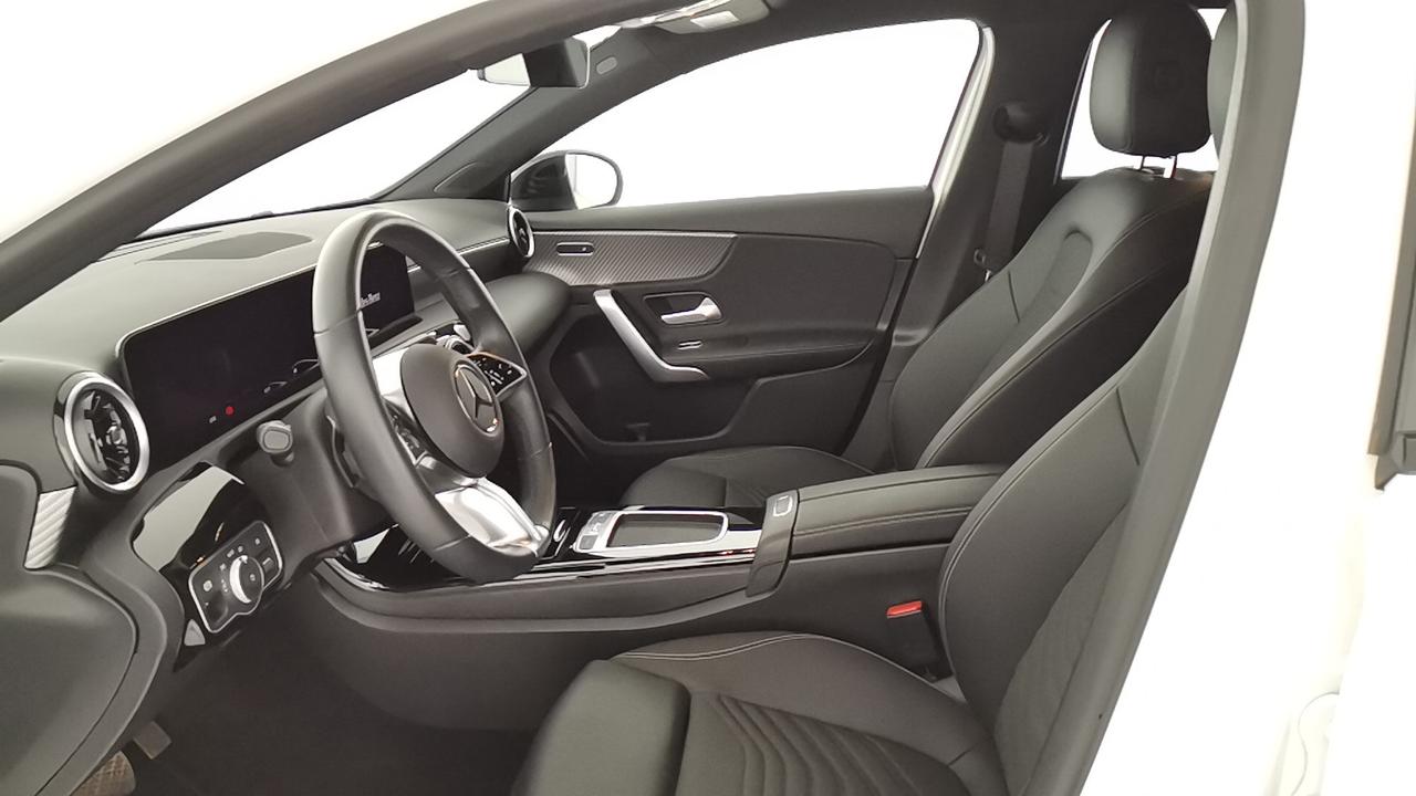 Mercedes-Benz Classe A - W177 2023 - A 250 e phev Progressive Advanced auto
