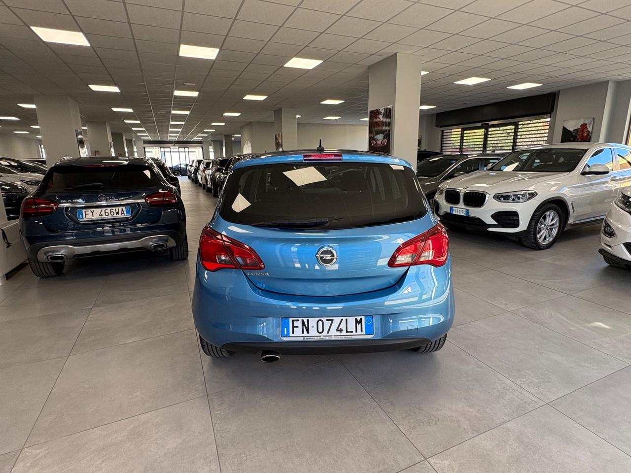 Opel Corsa b-Color 1.2 ben 69cv 2018 neopatentati