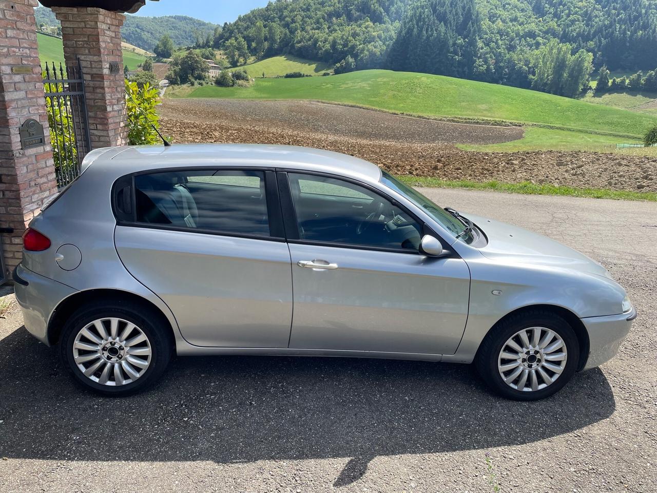 Alfa Romeo 147 1.9 JTD 16V cat 5p.