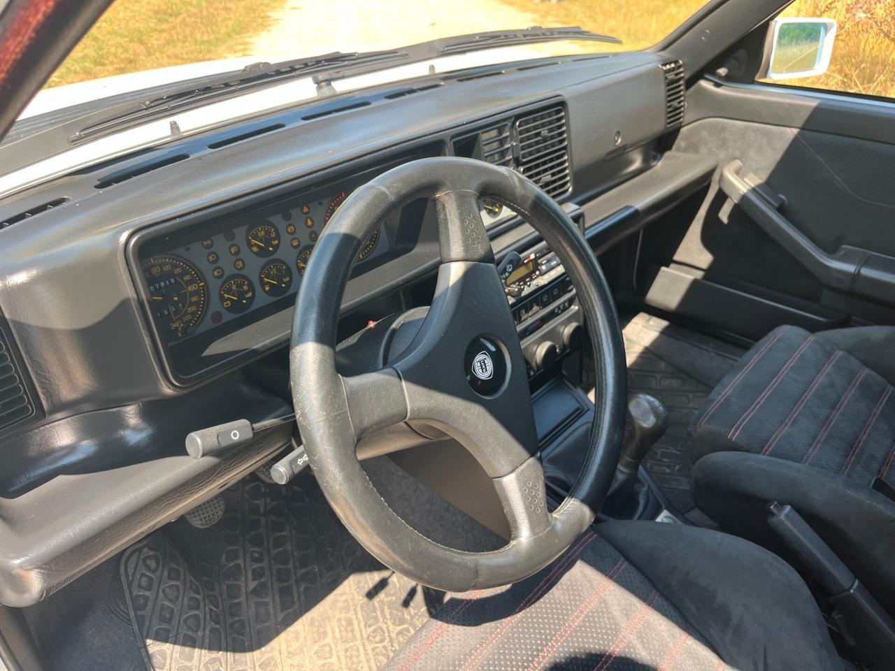 Lancia Delta 2.0i.e. turbo 16V HF integrale Evoluzione Martini 5