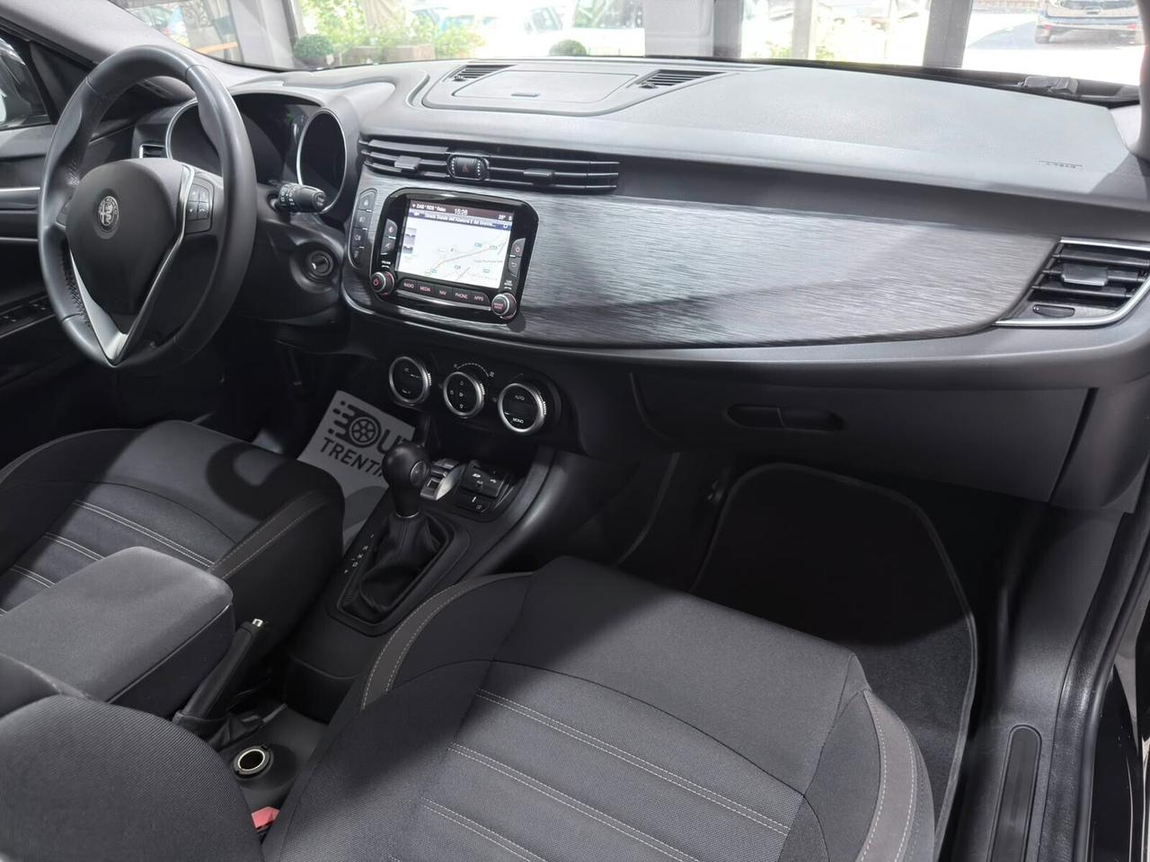 ALFA ROMEO GIULIETTA 1.6JTDm 120cv AUTOMATICA 2019