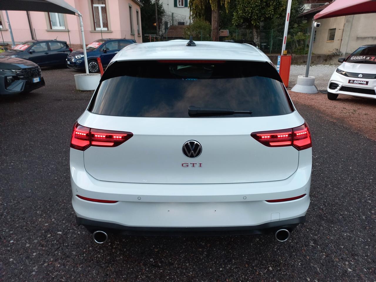 Volkswagen Golf GTI 2.0 TSI DSG