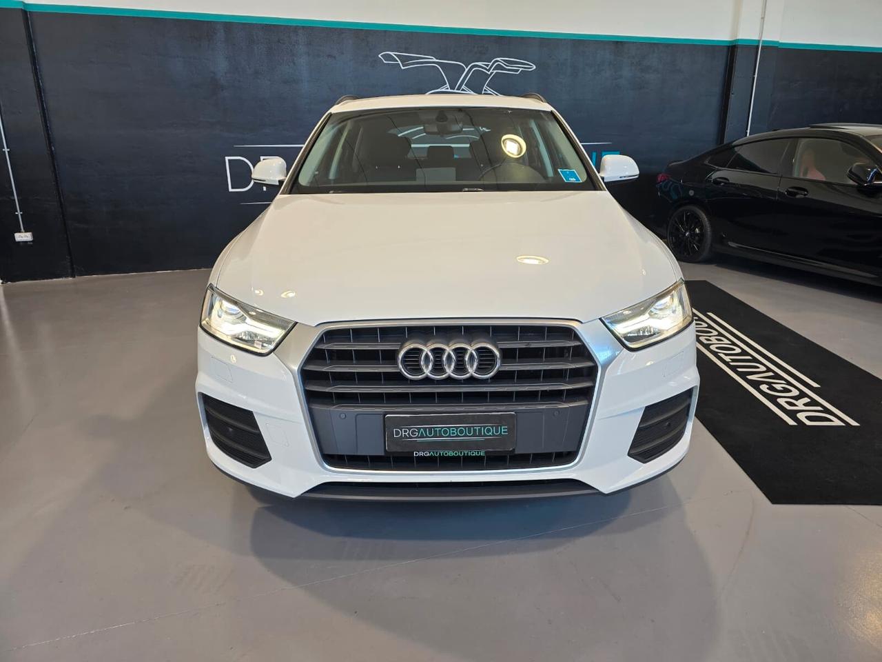 Audi Q3 2.0 TDI 120 CV Business