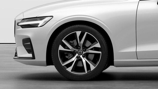 VOLVO V60 PLUS DARK B4 AUTO PREZZO PROMO FINO AL 31/12/2025