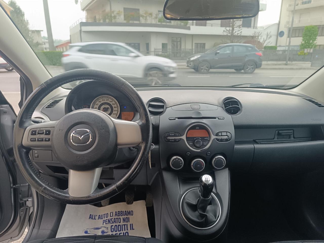 Mazda 2 1.3 75CV TRENDY CERCHI LEGA COMANDI AL VOLANTE