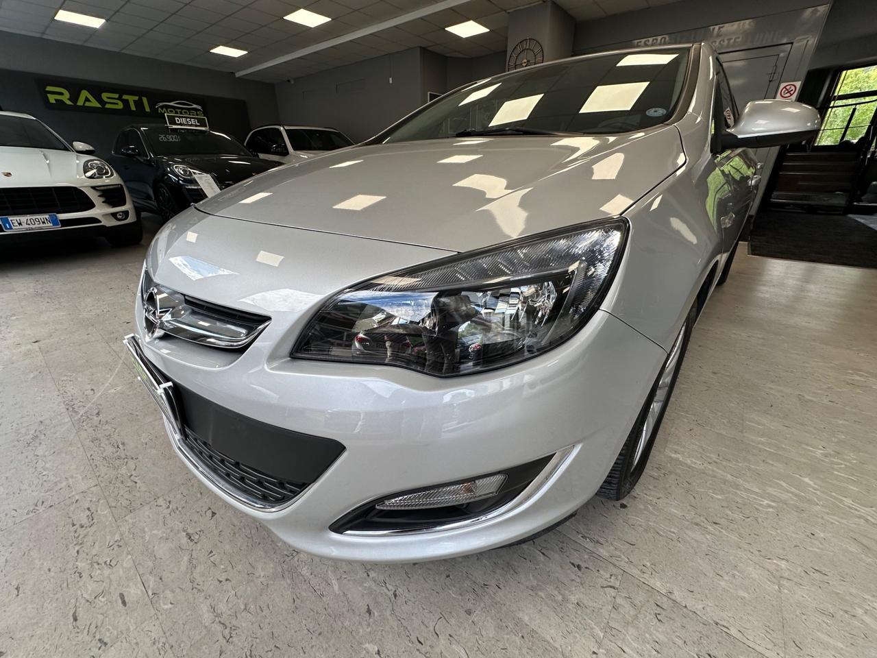 Opel Astra 1.7 CDTI 110CV 5 porte Cosmo