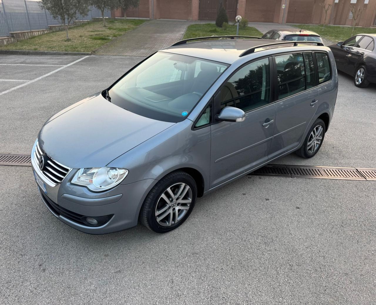 Volkswagen Touran 2.0 7 Posti Highline Ecofuel