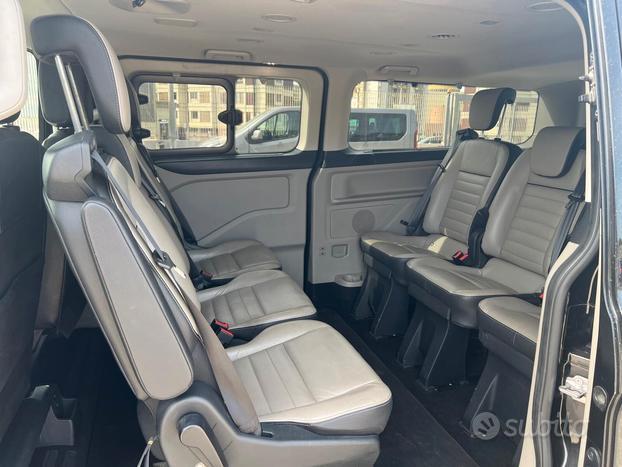 Ford Tourneo Custom 2.0 TDCi 130CV 9 posti