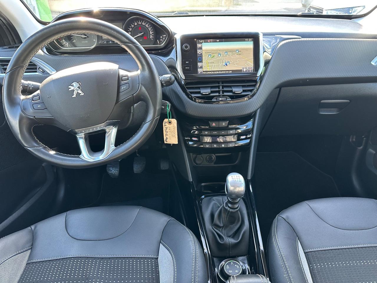 Peugeot 2008 HDi 120 Black Matt 100.000 Km