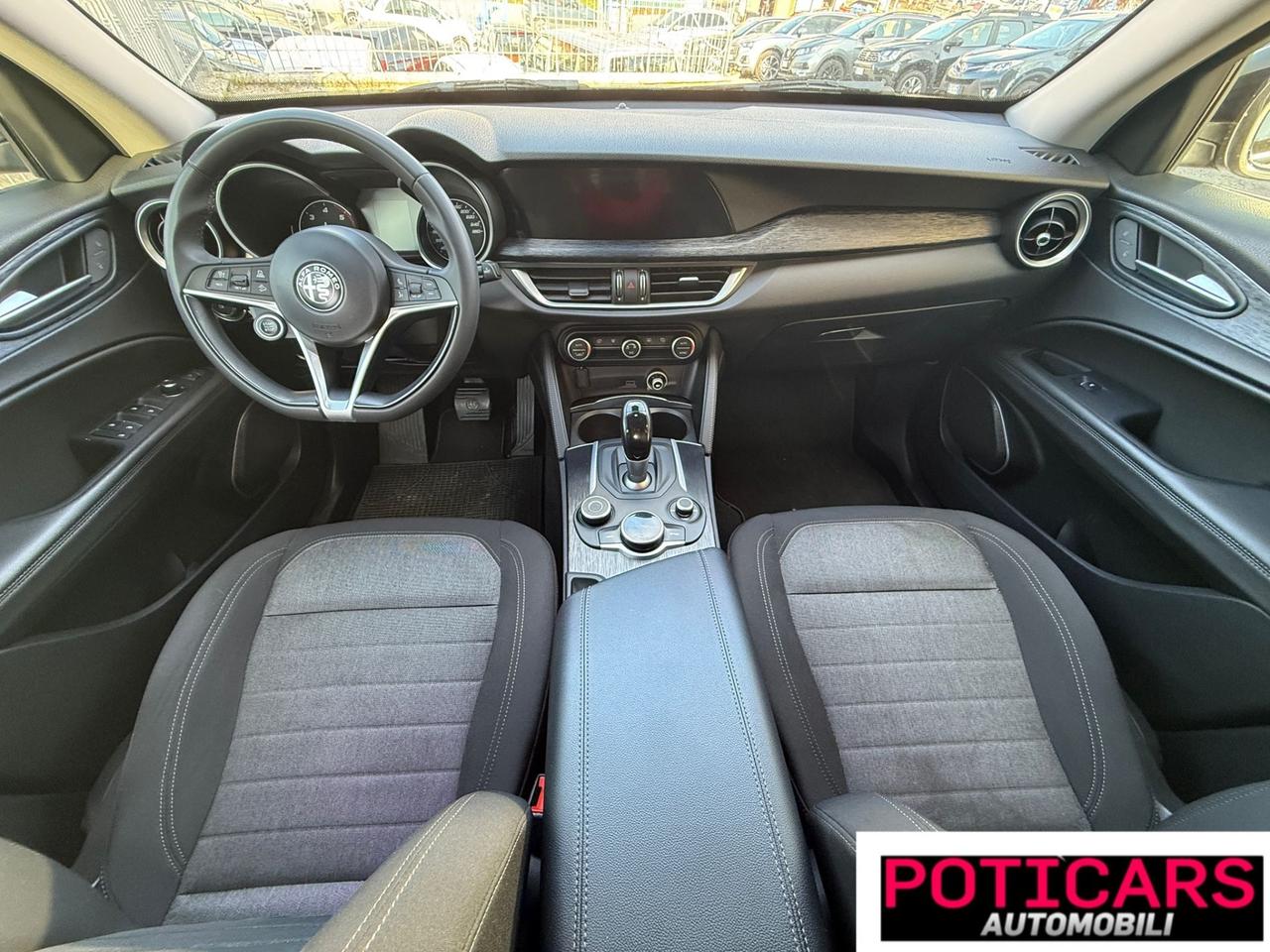 Alfa Romeo Stelvio 2.2 Turbodiesel 160 CV AT8 RWD Business