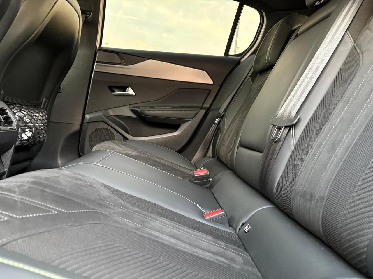 Peugeot 308 GT PACK Plug-in Hybrid 180 e-EAT8 SPOTICAR