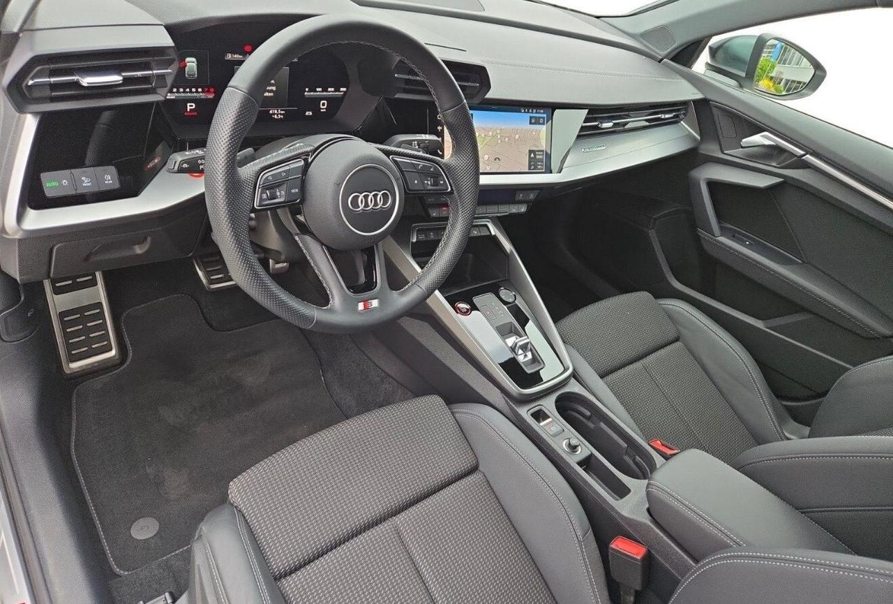 Audi S3 310cv S tronic Attitude