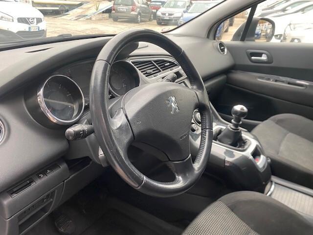 Peugeot 5008 1.6 HDi 112CV Family