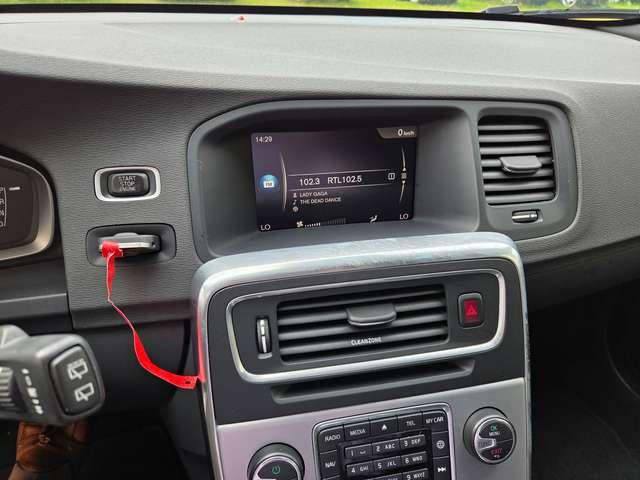 Volvo V60 V60 I 2014 2.0 d2 Momentum geartronic