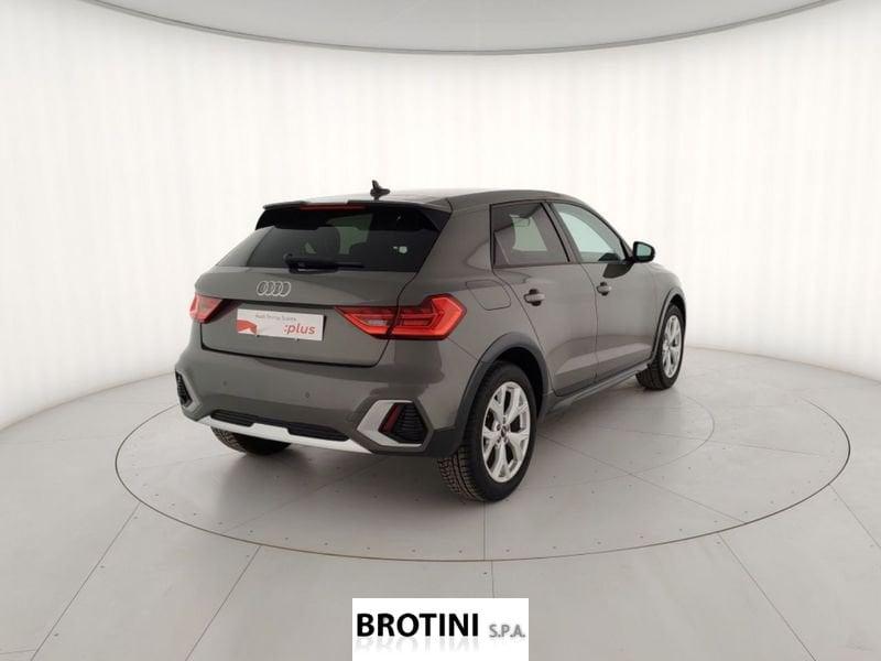 Audi A1 Sportback Allstreet 35 TSI S Tronic Identity Contrast