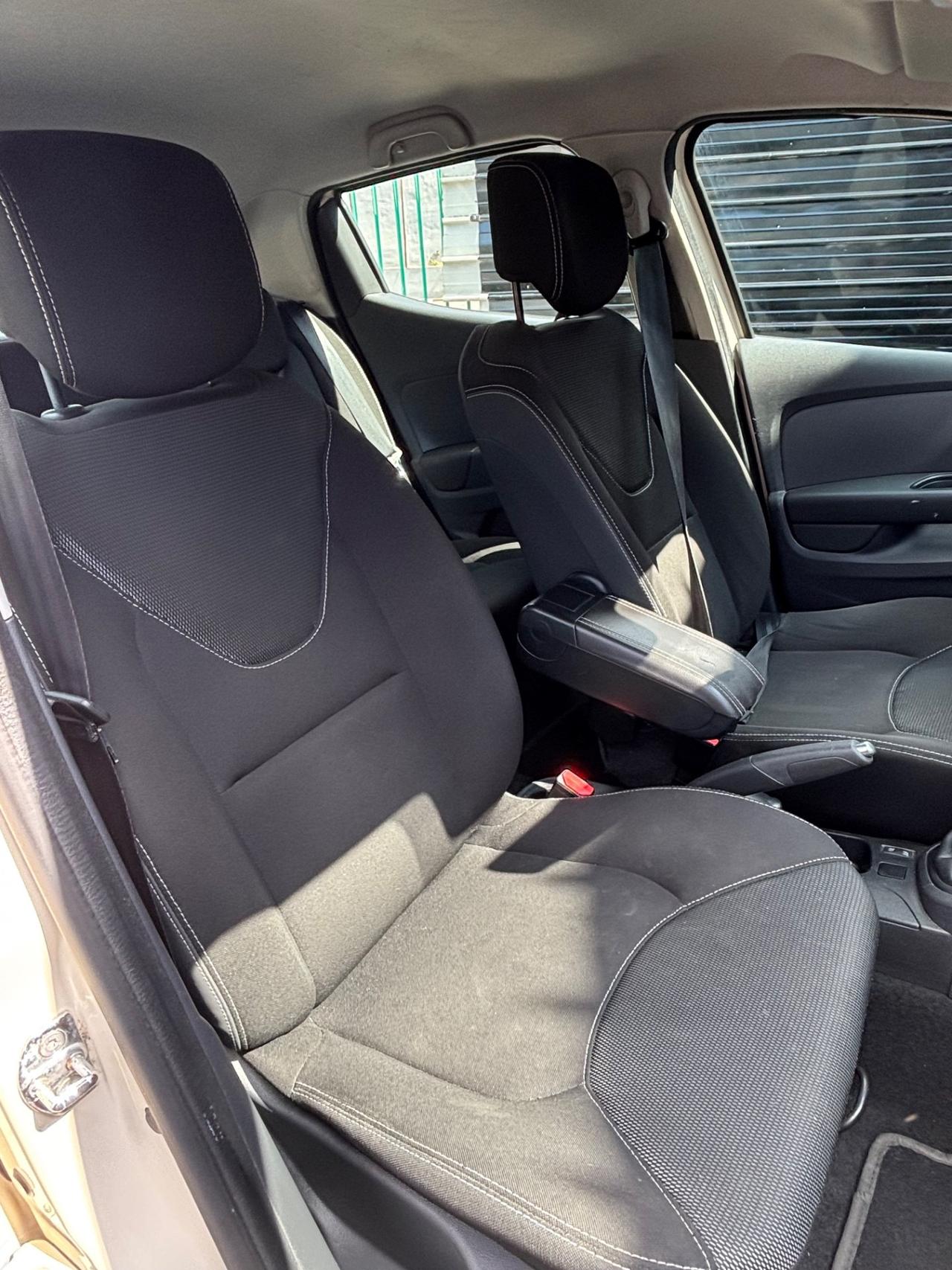 Renault Clio TCe 12V 90 CV GPL 5 porte Moschino Zen