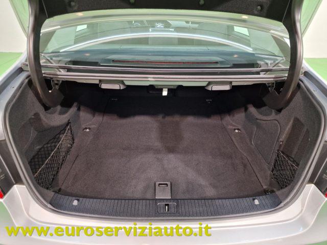 MERCEDES-BENZ E 220 CDI BlueEFFICIENCY Elegance
