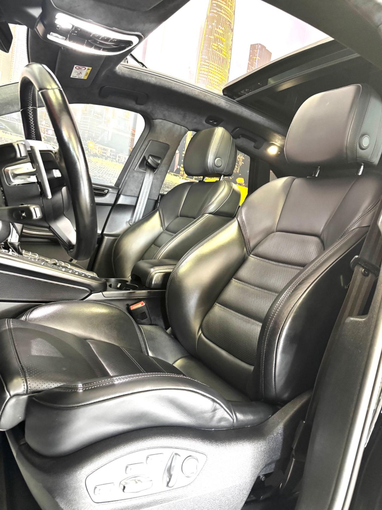 PORSCHE MACAN TURBO 441CV WRAP GRIGIO TETTO OK PERMUTE GARANZIA 2 ANNI