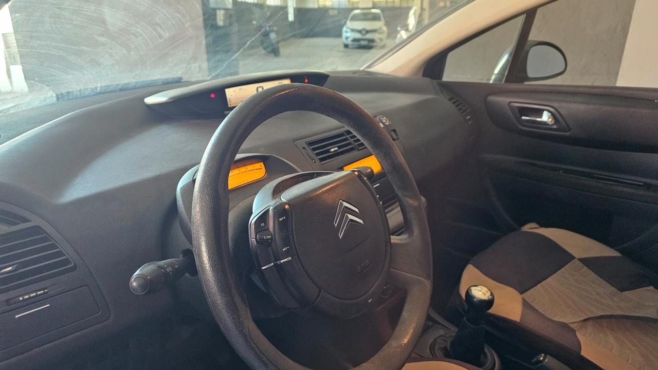 Citroen C4 Coupé 1.4 Seduction