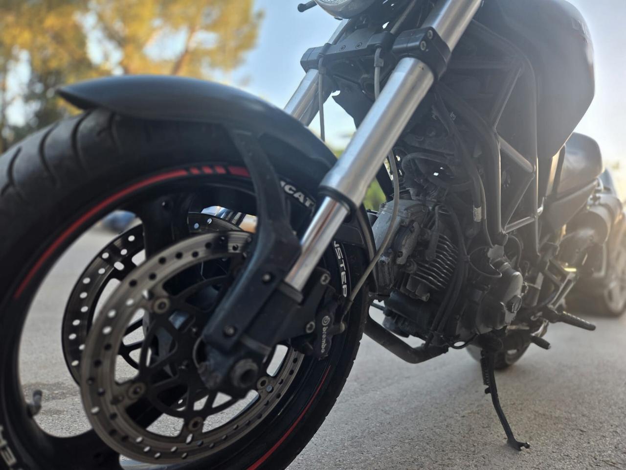 Ducati Monster 695 termignoli