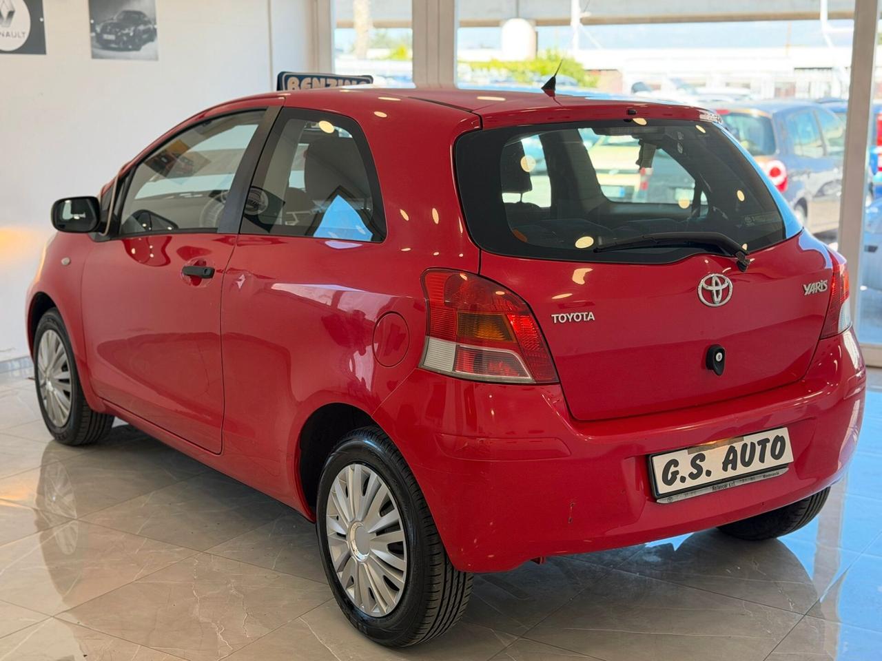 Toyota Yaris 1.0 3 porte