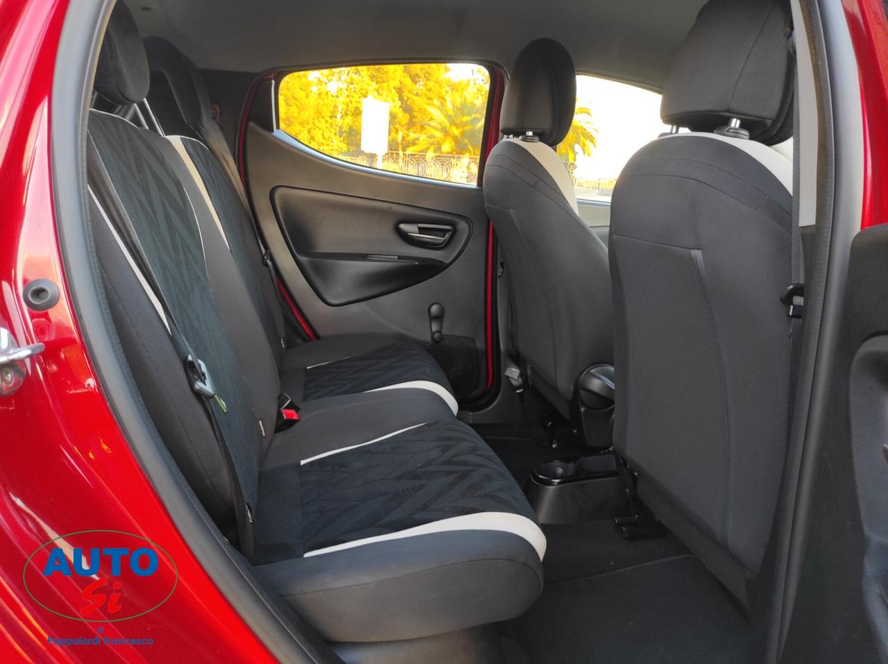 Lancia Ypsilon 1.3 Mjet - 95cv NEOPATENTATI