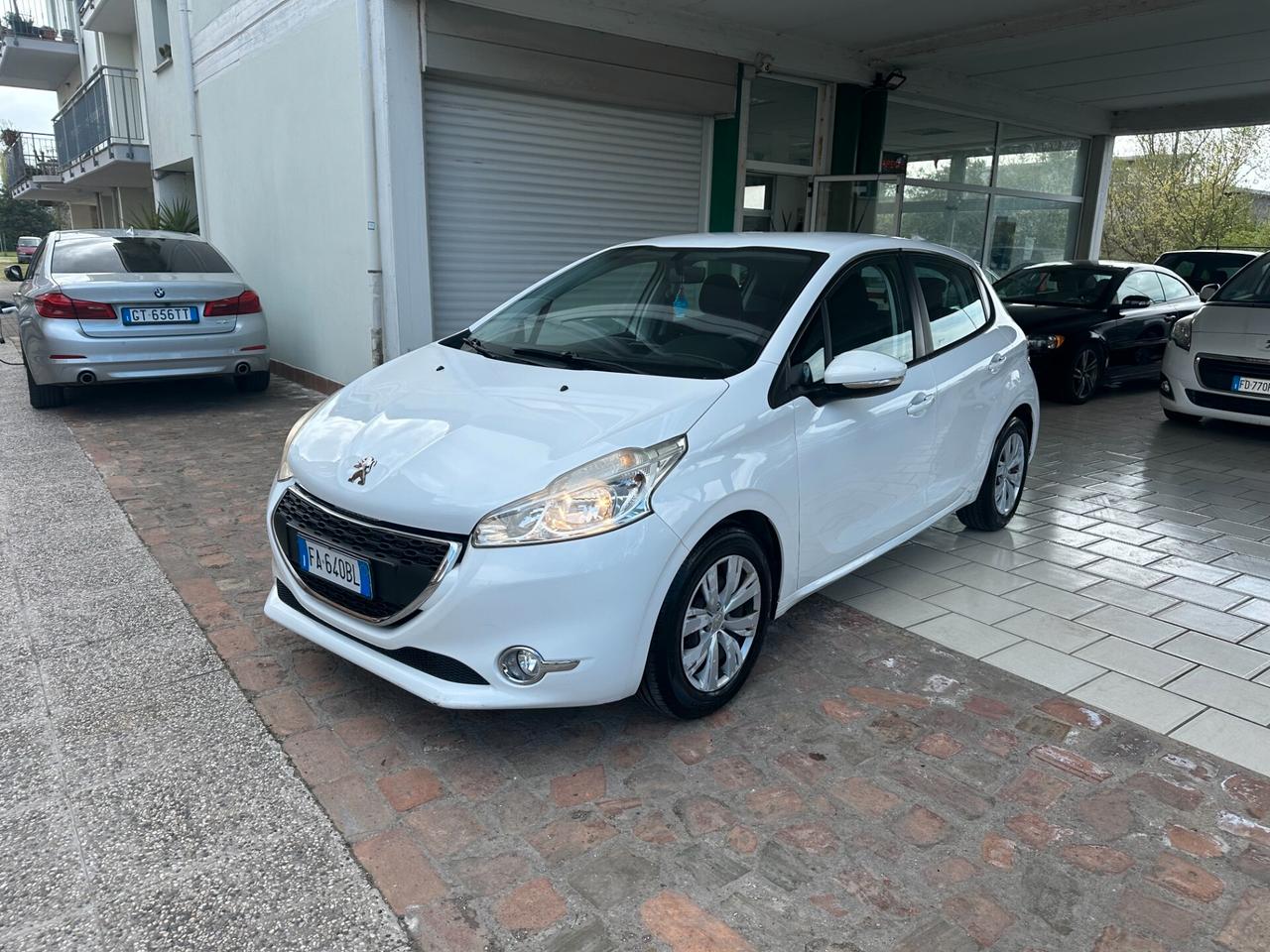 Peugeot 208 1.4 GPL