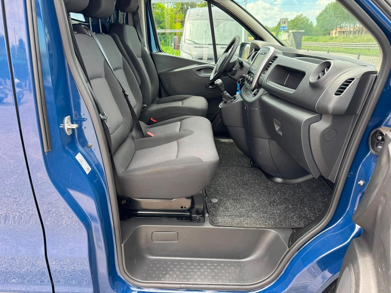 Renault Trafic T29 2.0 dCi 120CV PC-TN Furgone Ice