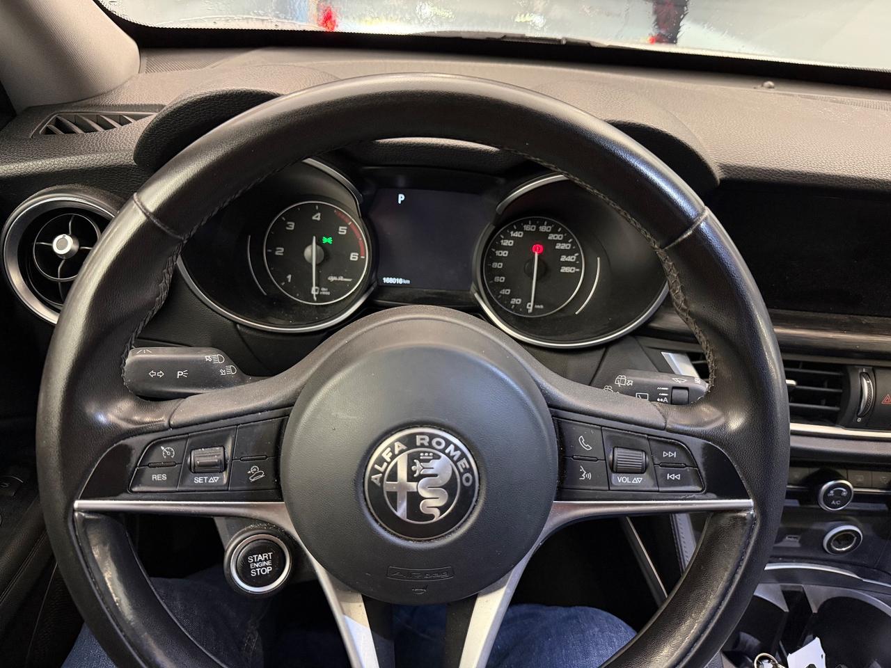 Stelvio 2.2 Turbodiesel 150 CV AT8 RWD Super