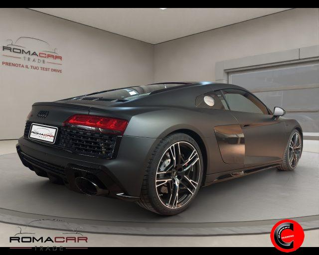 AUDI R8 Coupé V10 RWD S tronic performance