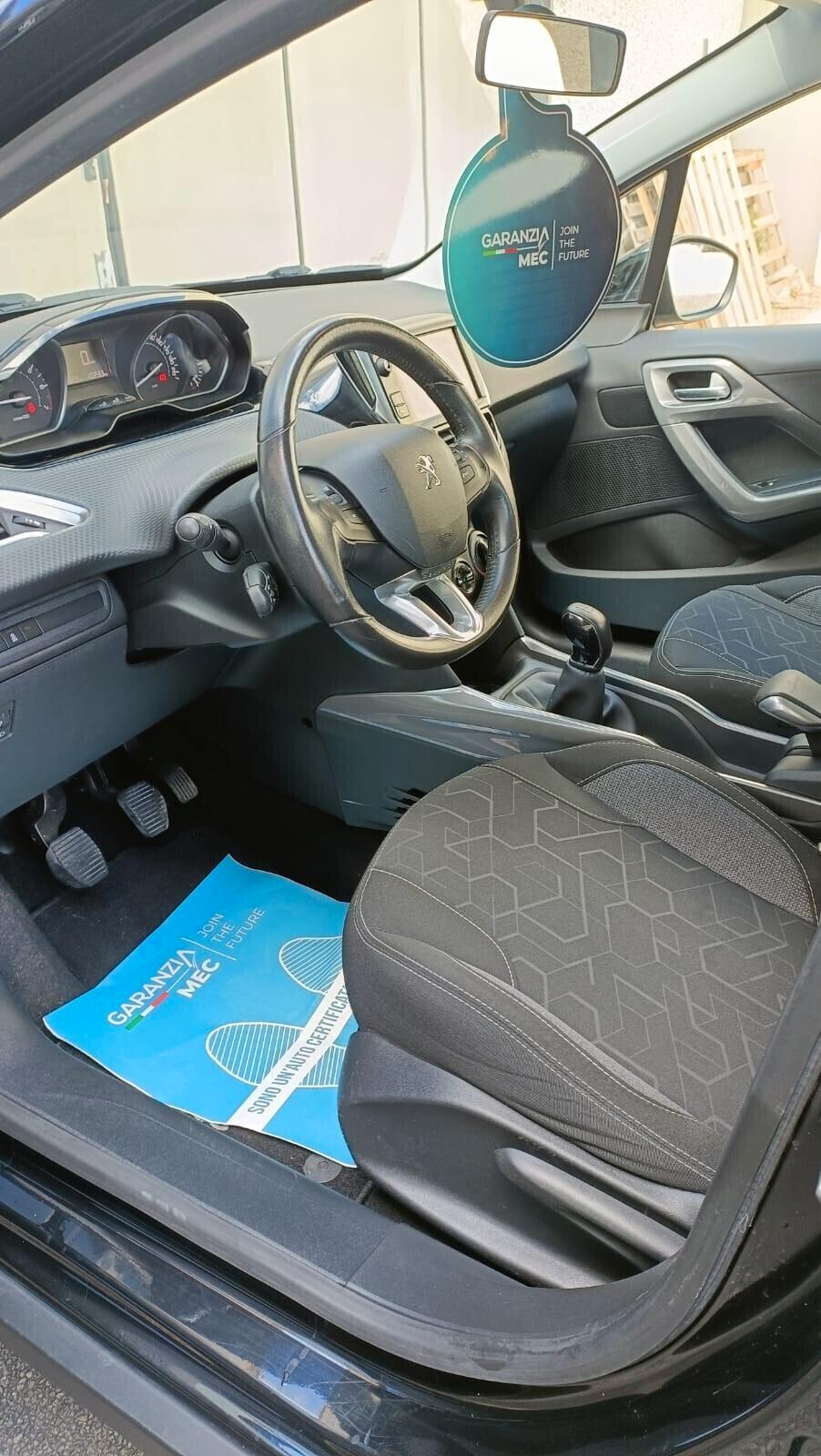 Peugeot 2008 PureTech 82 Allure