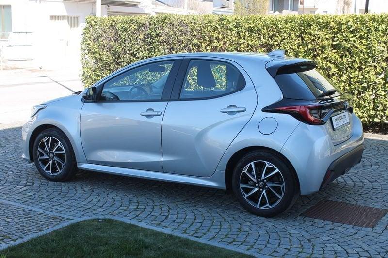 Toyota Yaris Hybrid Trend MY22