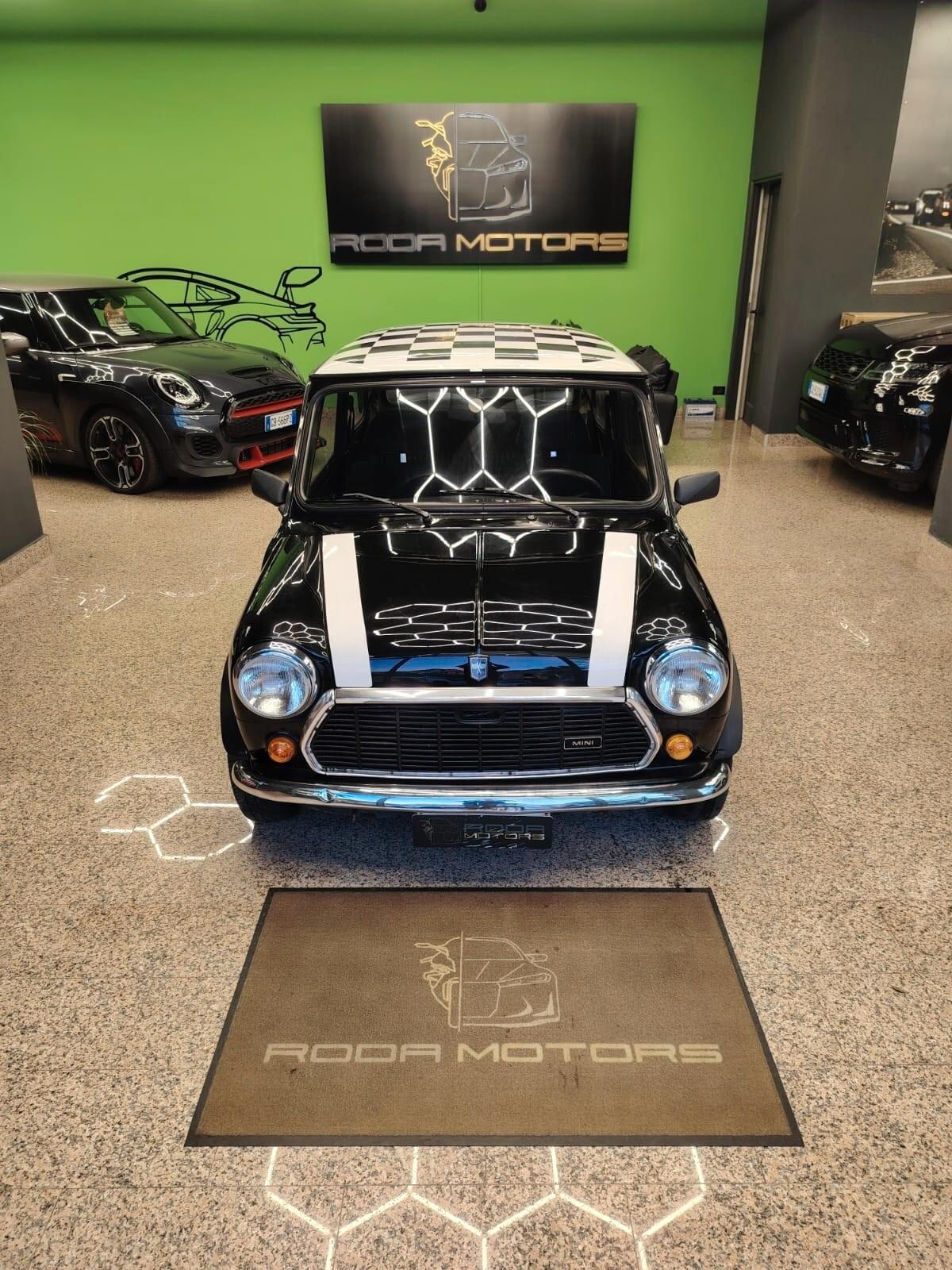 Austin Mini Checkmate