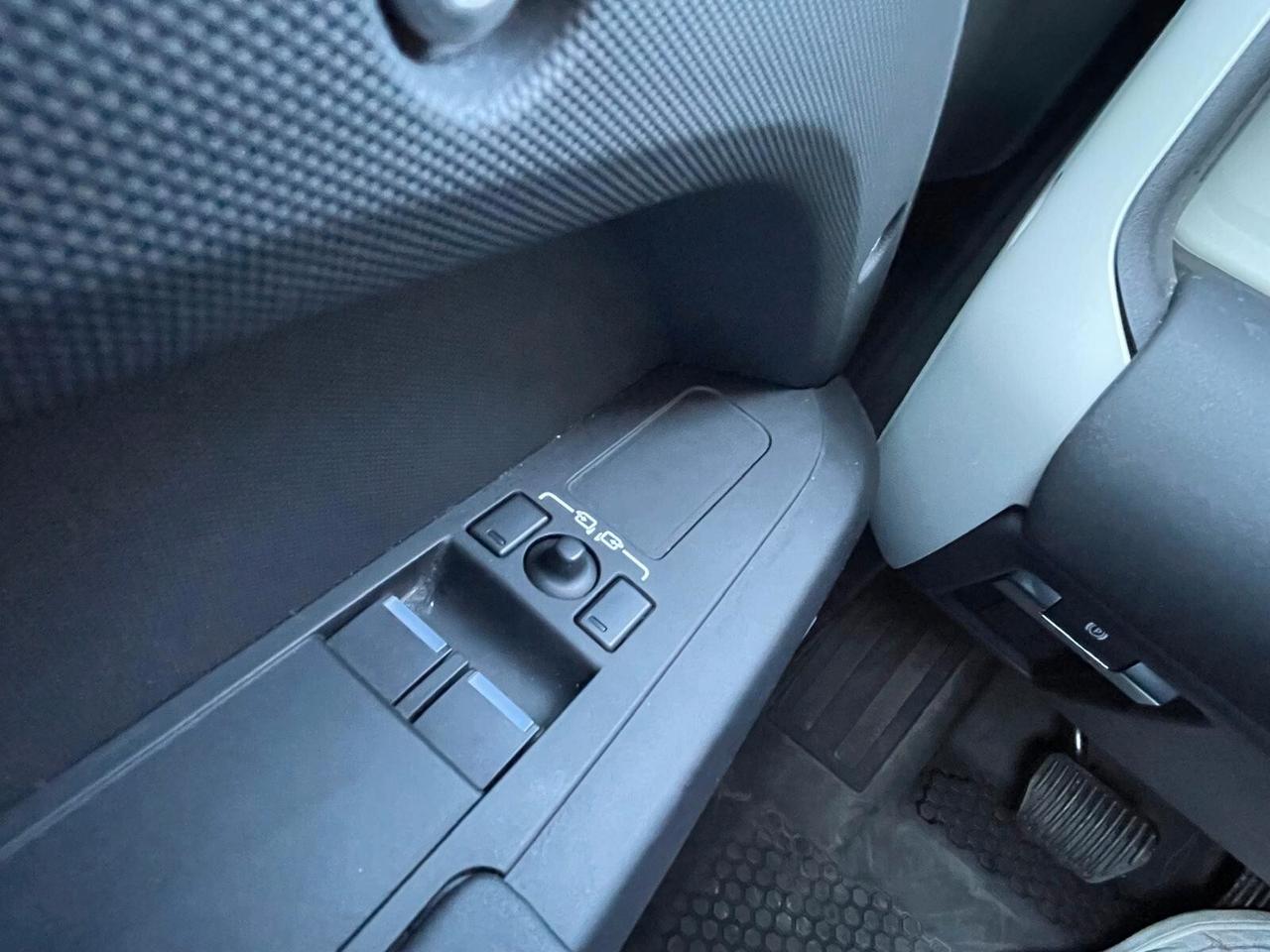 Land Rover Defender 110 3.0D I6 250 CV AWD Auto Hard Top S N1 2 Posti