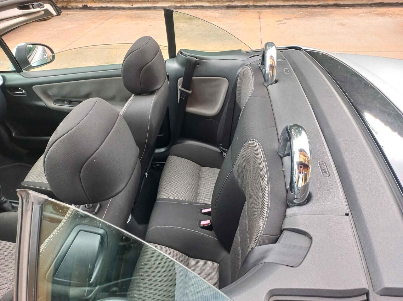 Peugeot 207 1.6 120CV CC Féline