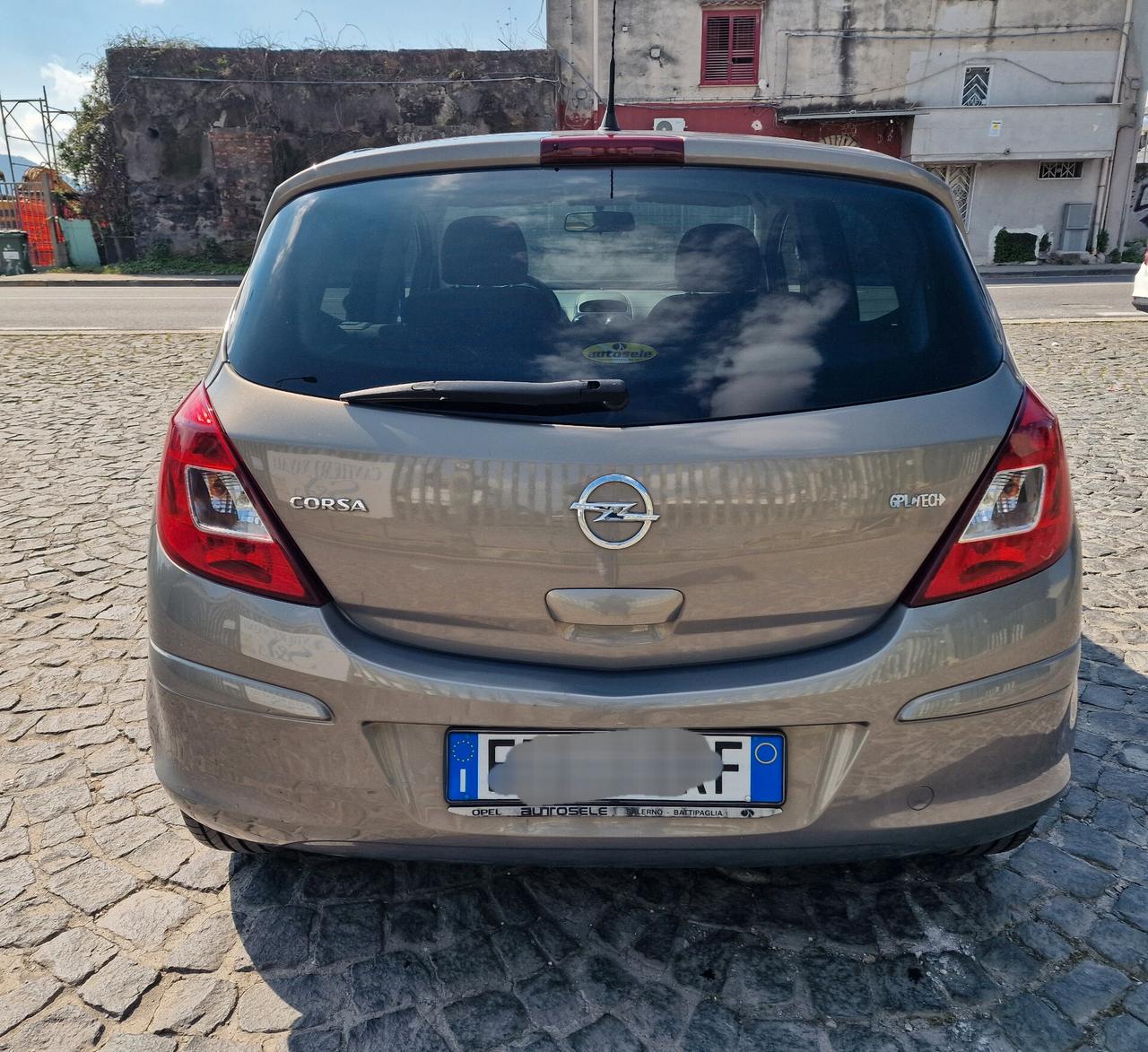 Opel Corsa 1.2 85CV 5 porte GPL-TECH Edition