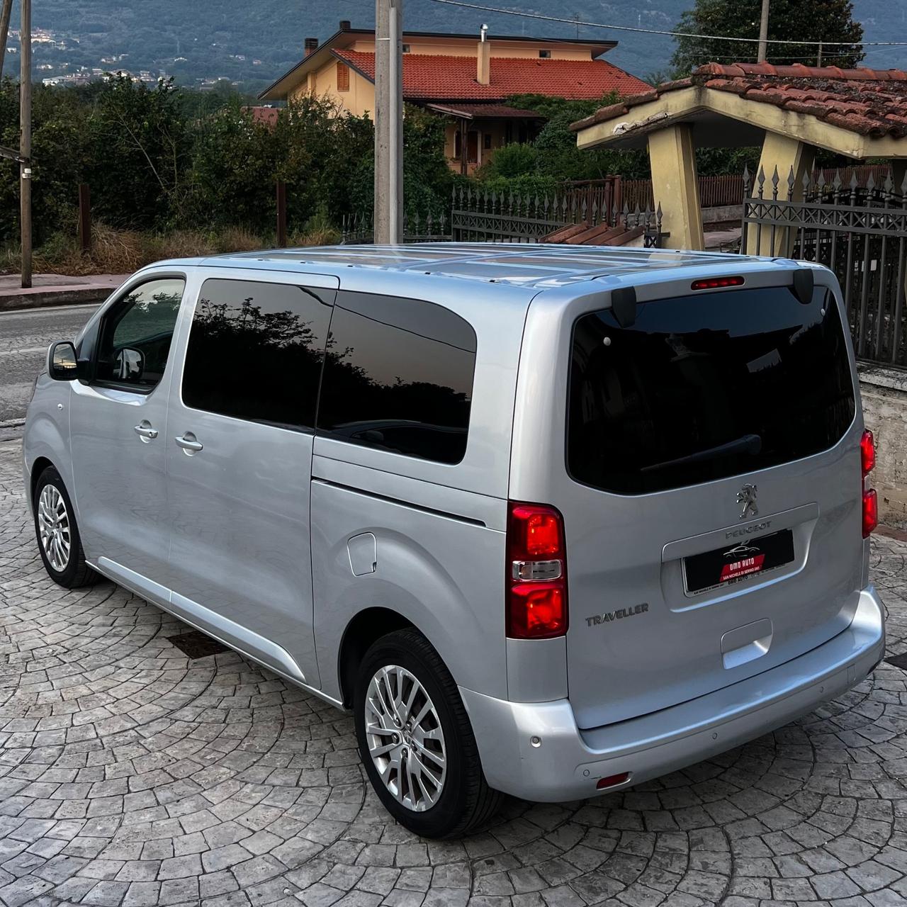 Peugeot Traveller 1.5 DIESEL 120 CV furgone 8 posti allestimento allure, UNICO PROPRIETARIO 06/2019