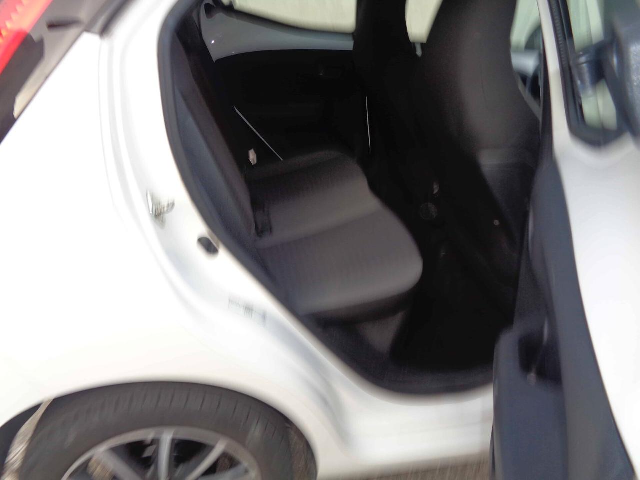 Toyota Aygo Connect 1.0 VVT-i 72 CV x-wave (Finanziabile)