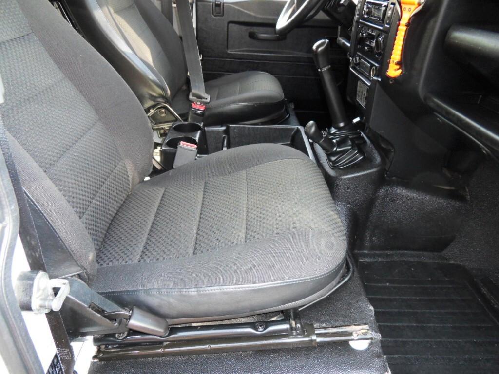 Land Rover Defender 90 2.2 TD4 Station Wagon N1