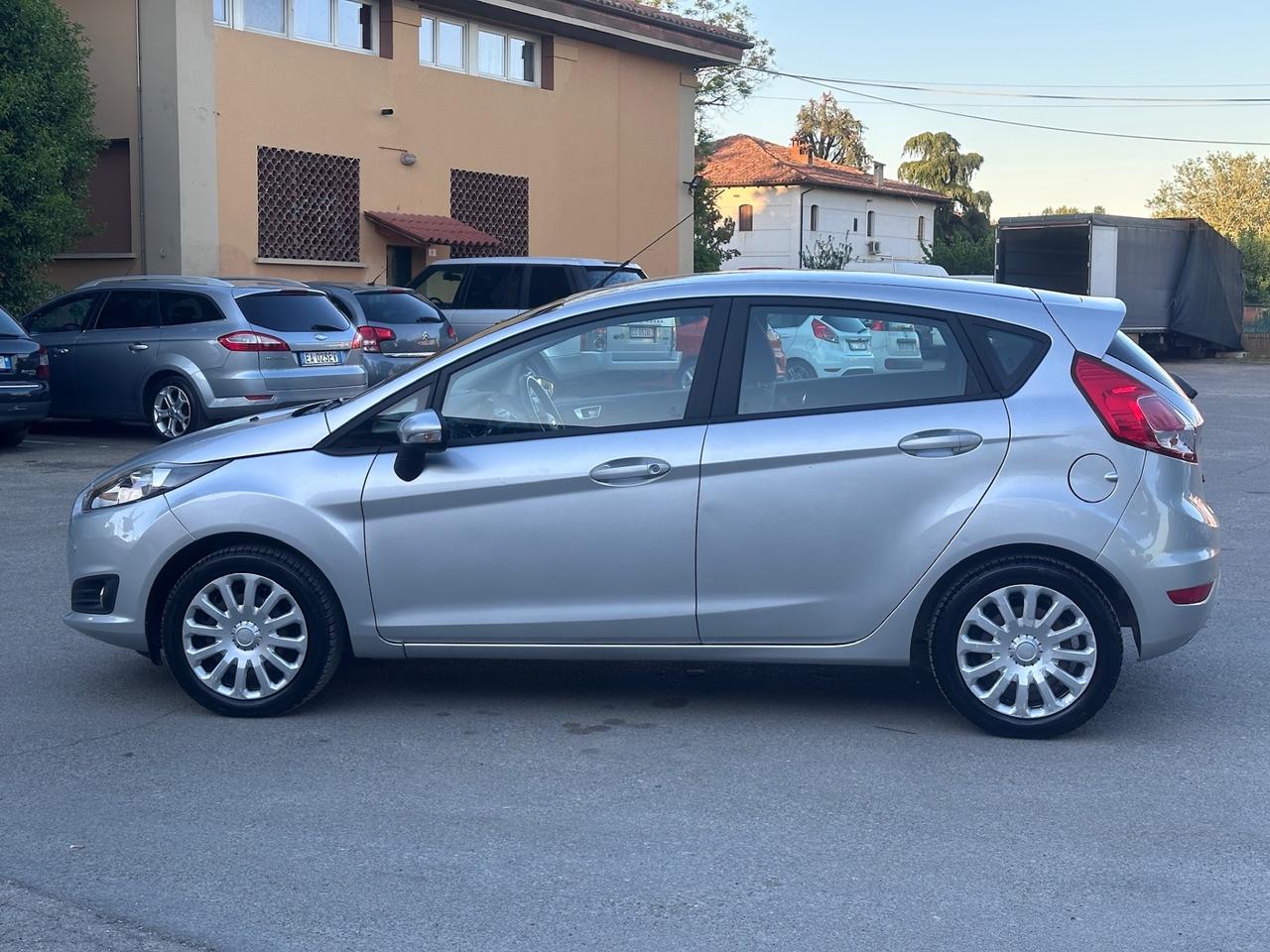 Ford Fiesta 1.4 5 porte Bz.- GPL scade 2033
