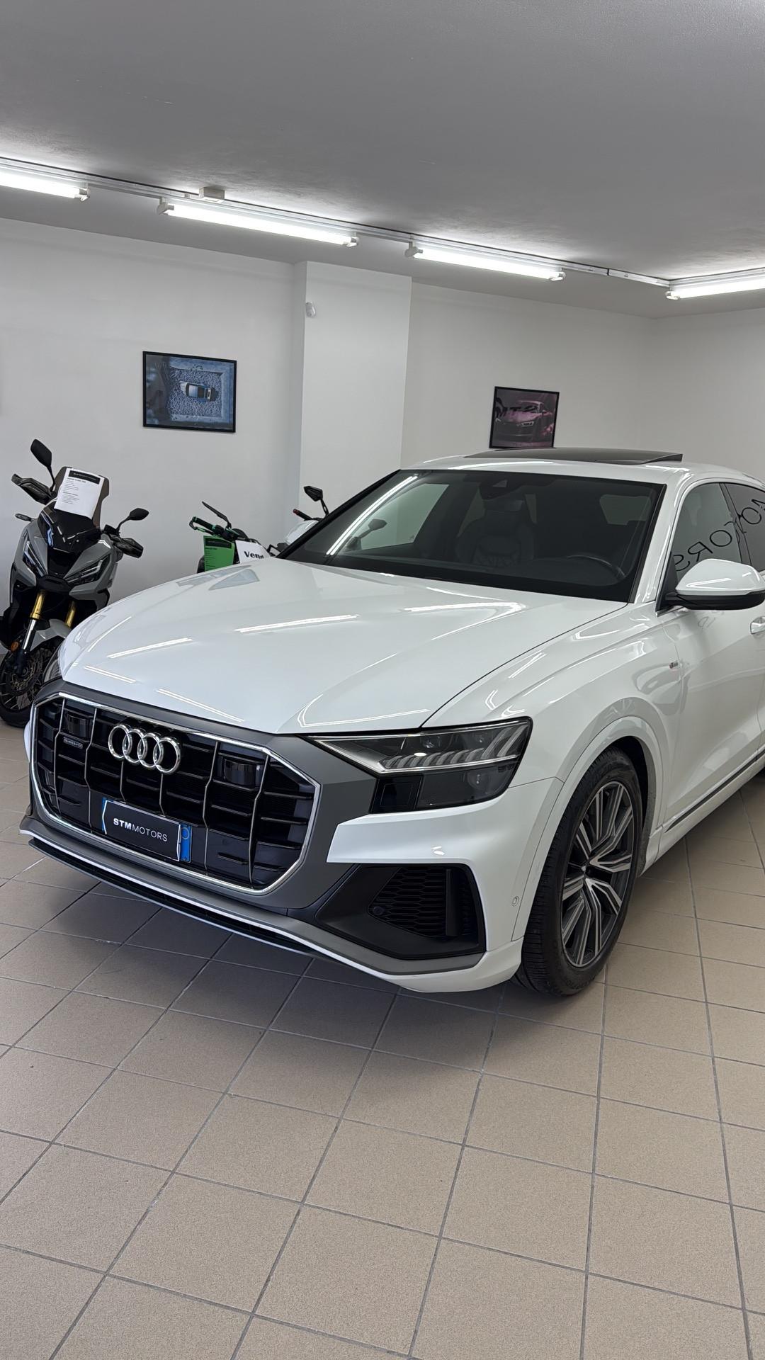 Audi Q8 45 TDI quattro tiptronic Sport